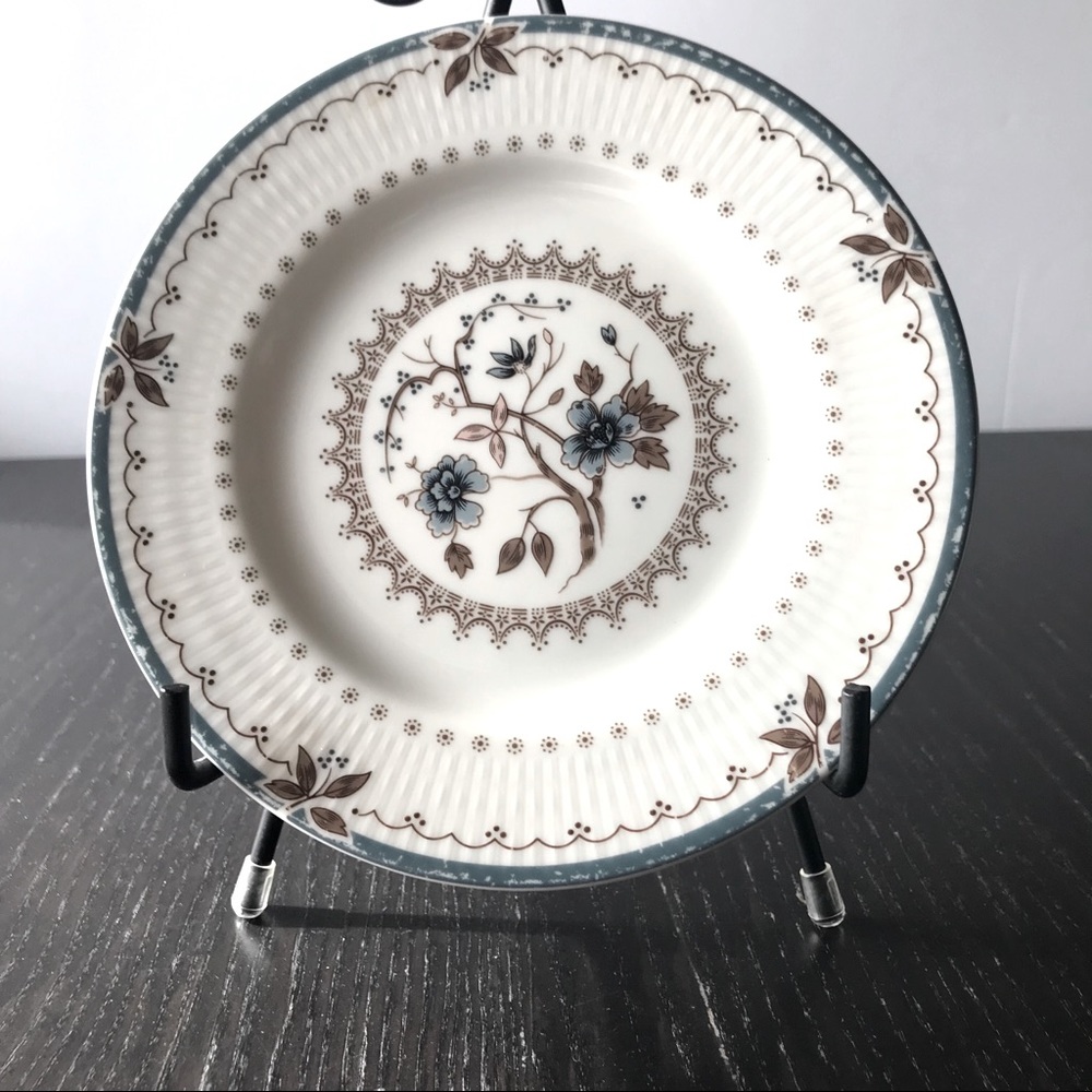 Royal Doulton Old Colony Vintage Plate